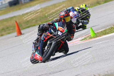 media/Apr-23-2022-Fastrack Riders (Sat) [[cb2d6ae73d]]/LEVEL 4/1PM TURN 6 OUTSIDE/